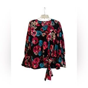 Floral 3/4 Sleeve Tie Front Blouse